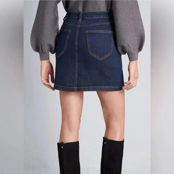 Modcloth Karaoke Seamstress Stretch Mini Denim Skirt Size 16 - Picture 2 of 10